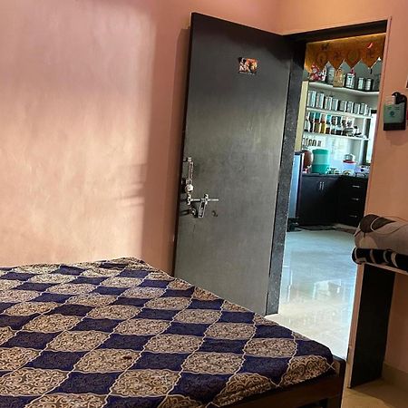 Dwarka Home Stay Luaran gambar