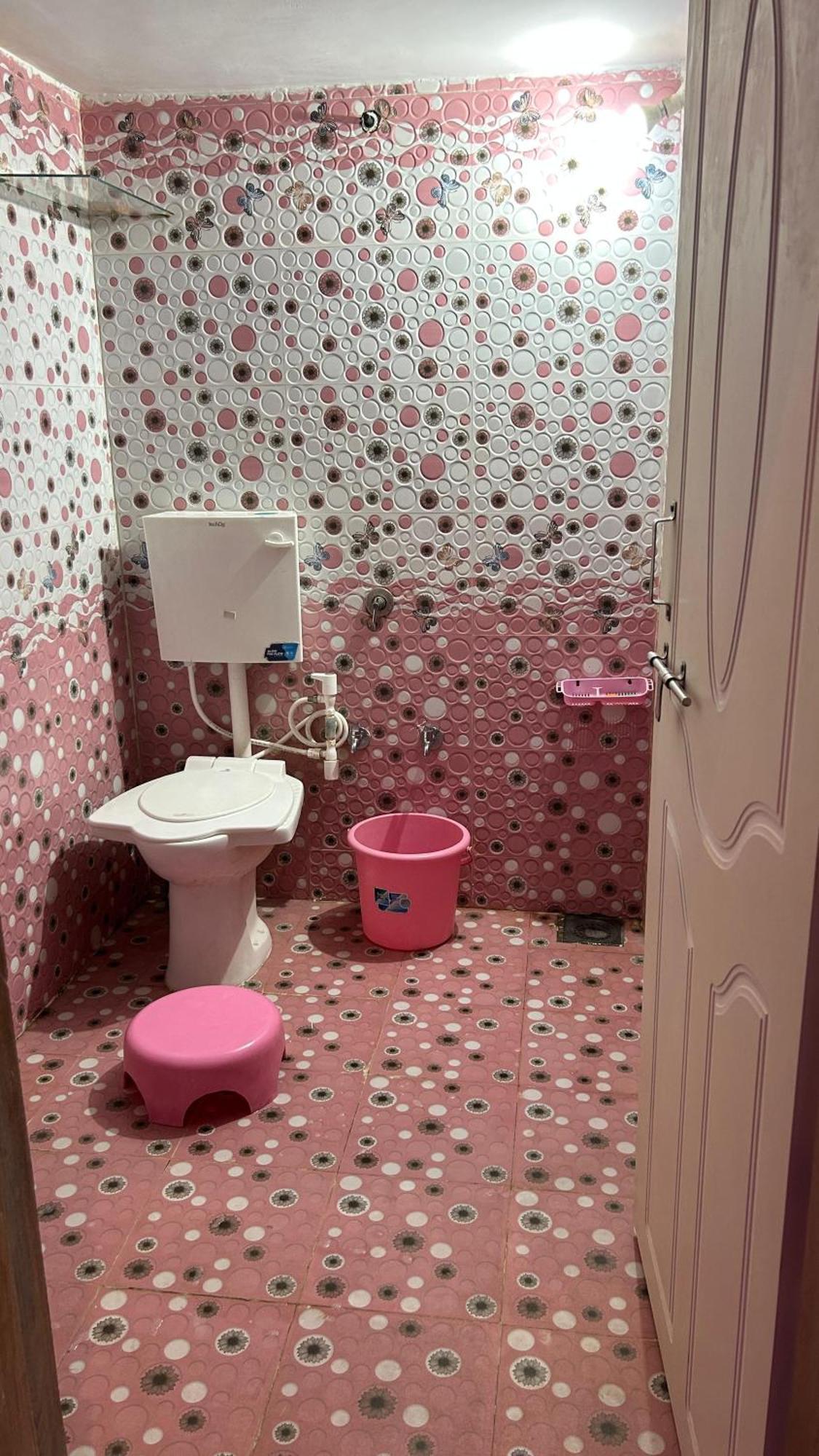 Dwarka Home Stay Luaran gambar