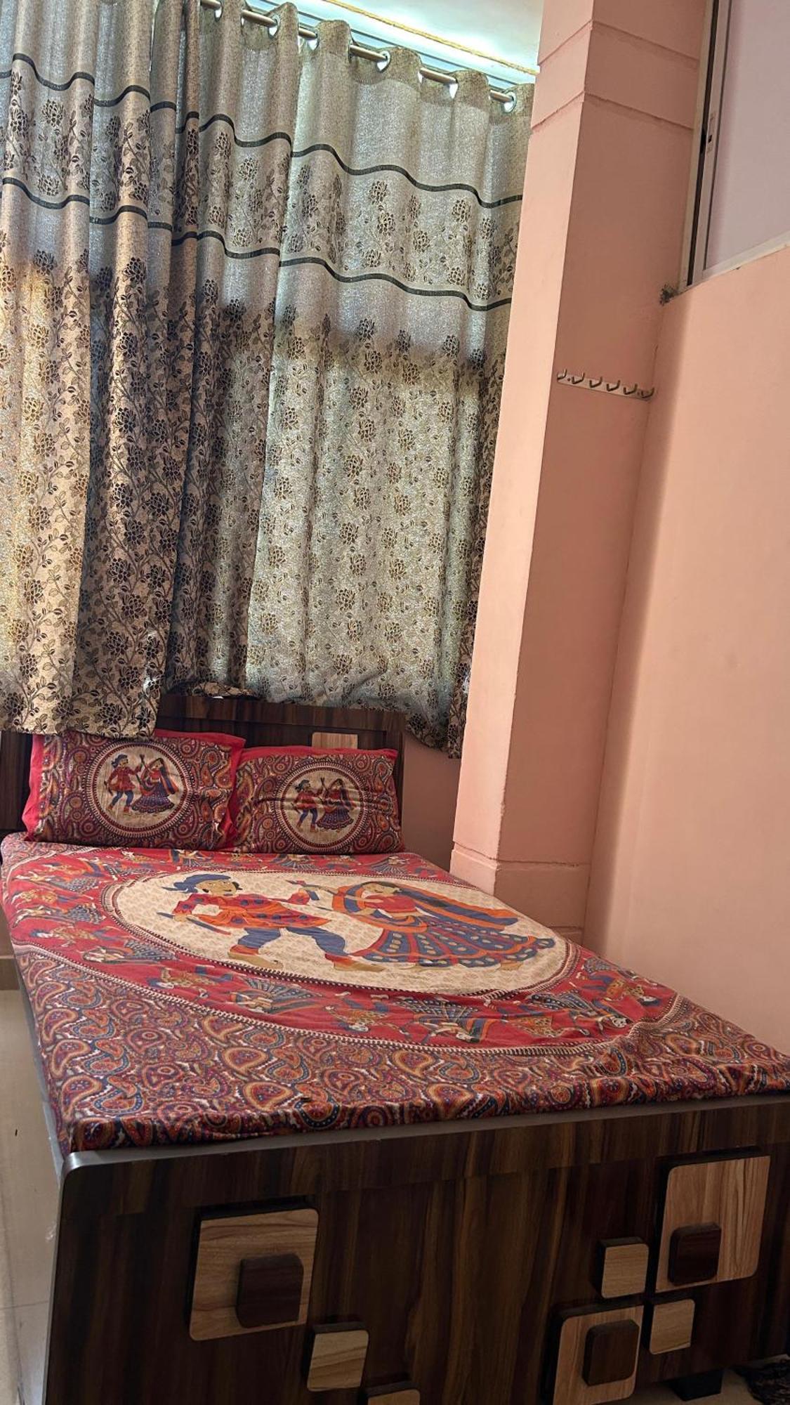 Dwarka Home Stay Luaran gambar